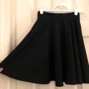 Black skater skirt